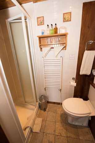 Imagen de la habitación del Hotel Sherwood Guest House. Foto 14