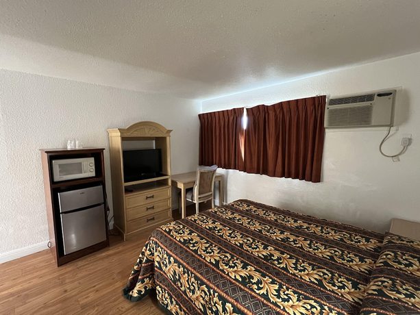 Imagen de la habitación del Hotel Sherwood Motel, Palmdale. Foto 5