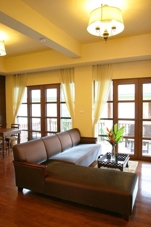 Imagen de los interiores del Hotel Shewe Wana Suite Resort. Foto 11