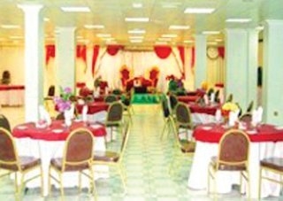 Imagen del bar/restaurante del Hotel Shezan. Foto 1