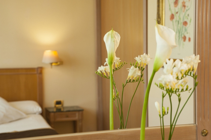 Imagen de la habitación del Hotel Shg De La Ville. Foto 7