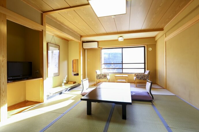 Imagen de la habitación del Hotel Shibu. Foto 21