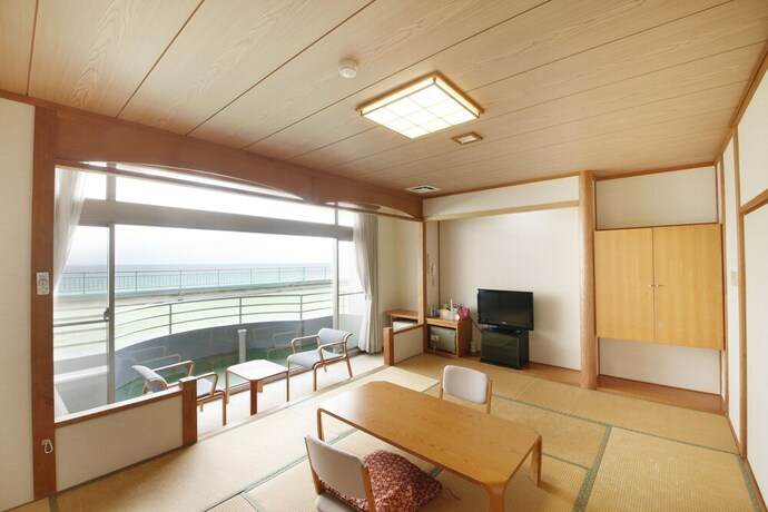 Imagen de la habitación del Hotel Shibugoe Onjuku. Foto 18