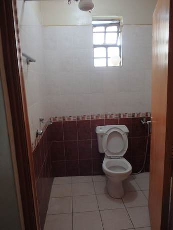 Imagen de la habitación del Hotel Shield Park Villa. Foto 6