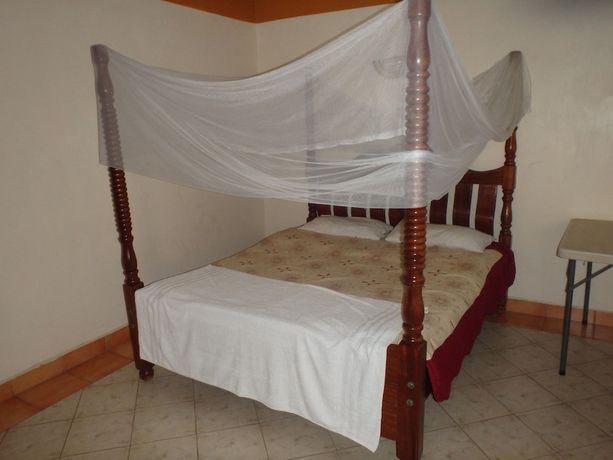 Imagen de la habitación del Hotel Shield Park Villa. Foto 7