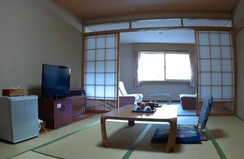 Imagen de la habitación del Hotel Shiga Palace. Foto 7
