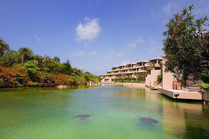 Imagen de los exteriores del Hotel Shigira Bayside Suite Allamanda. Foto 6