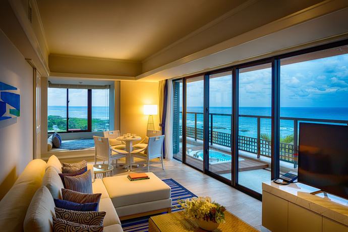 Imagen de la habitación del Hotel Shigira Mirage. Foto 12