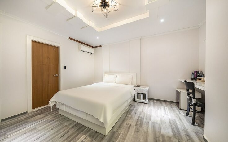 Imagen de la habitación del Hotel Shiheung New Rose. Foto 10