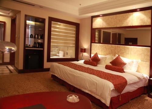 Imagen general del Hotel Shijiazhuang Shen Zhou 7 Star. Foto 5