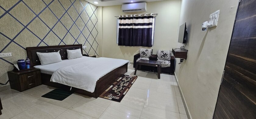 Imagen de la habitación del Hotel Shikar Palace. Foto 16