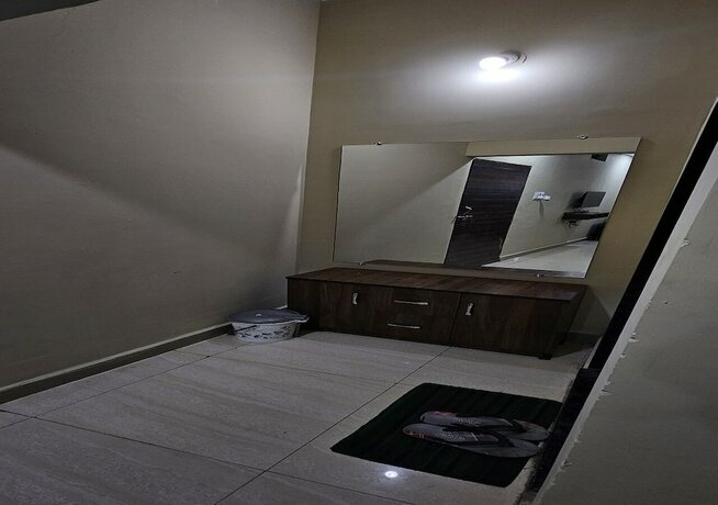 Imagen de la habitación del Hotel Shikar Palace. Foto 17
