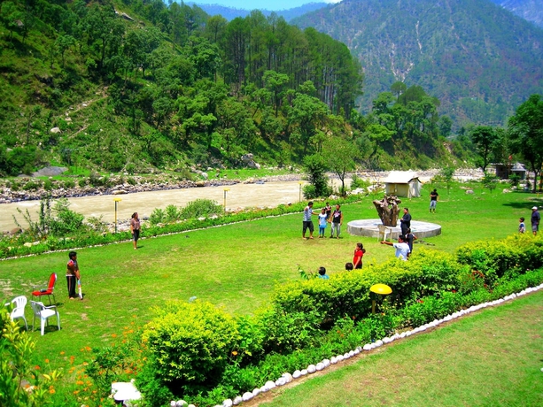 Imagen de los exteriores del Hotel Shikhar Nature Resort. Foto 13