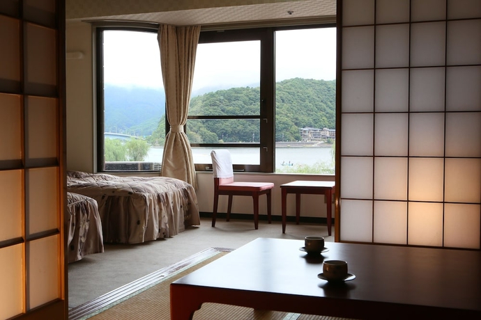Imagen de la habitación del Hotel Shiki-no-yado Fujisan. Foto 2