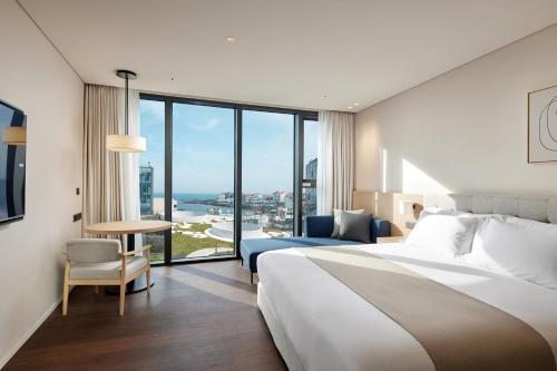 Imagen general del Hotel Shilla Stay Plus Iho Tewoo Ocean Front. Foto 8