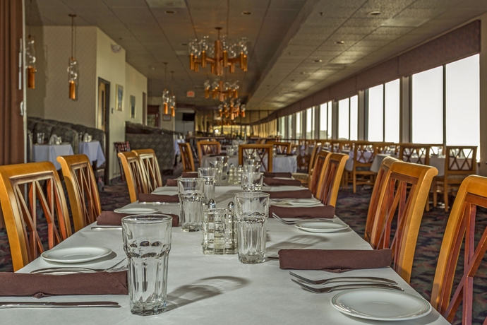 Imagen del bar/restaurante del Hotel Shilo Inn Suites - Newport. Foto 1