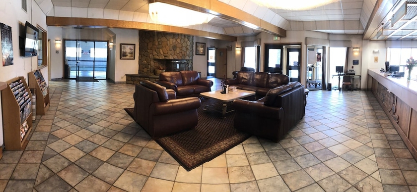Imagen de los interiores del Hotel Shilo Inns Mammoth Lakes. Foto 14
