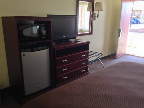 Imagen de la habitación del Hotel Shiloh Inn. Foto 2