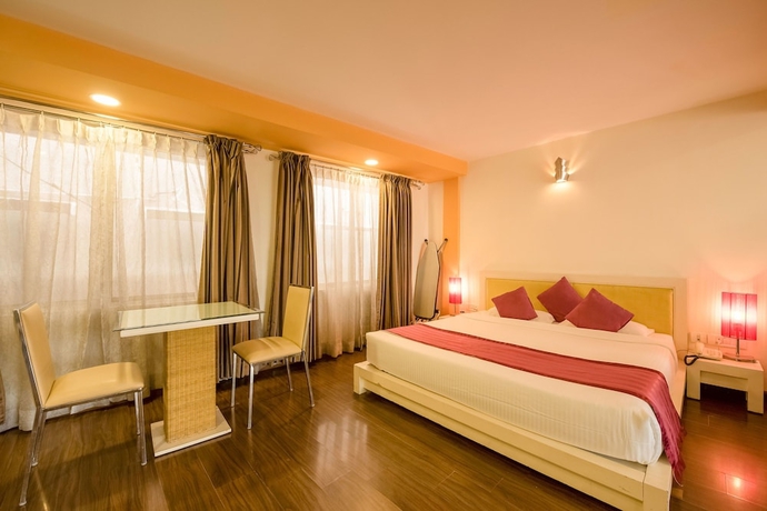 Imagen de la habitación del Hotel Shilton Suites. Foto 4