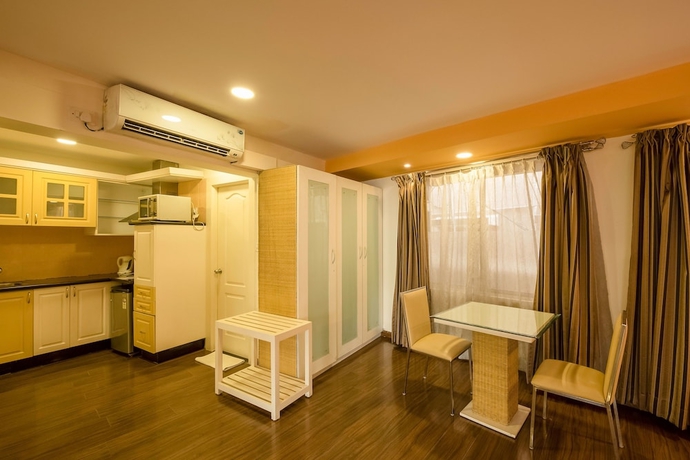 Imagen de la habitación del Hotel Shilton Suites. Foto 5