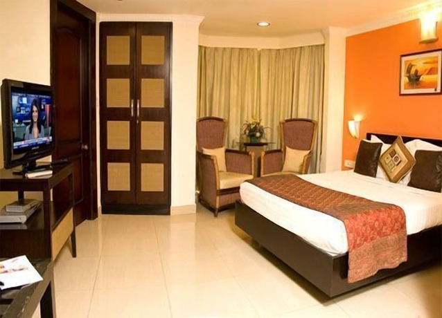 Imagen de la habitación del Hotel Shilton Suites. Foto 10