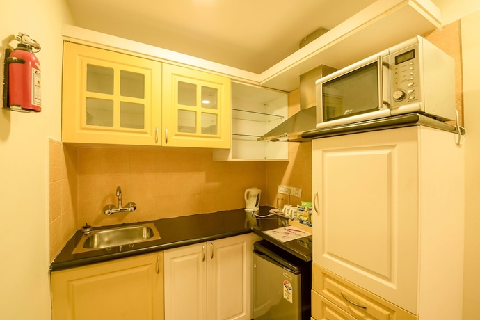 Imagen de la habitación del Hotel Shilton Suites. Foto 11