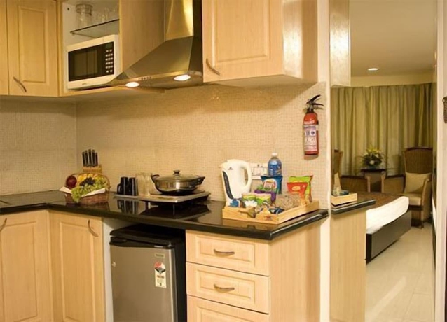 Imagen de la habitación del Hotel Shilton Suites. Foto 12