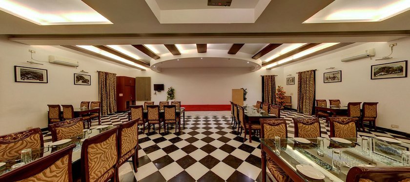 Imagen del bar/restaurante del Hotel Shilton by Royal Collection. Foto 3