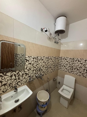 Imagen de la habitación del Hotel Shilva Inn. Foto 10