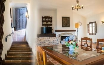 Imagen de la habitación del Hotel Shima Mediterranean Village. Foto 12