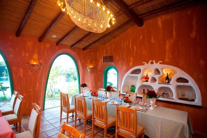 Imagen del bar/restaurante del Hotel Shima Mediterranean Village. Foto 6