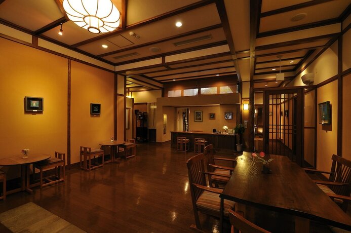 Imagen del bar/restaurante del Hotel Shima Onsen Tsuruya. Foto 17