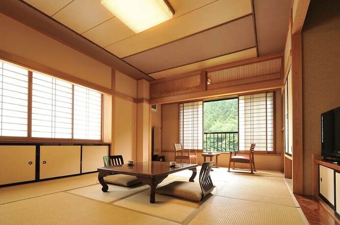 Imagen de la habitación del Hotel Shima Onsen Yoshimoto. Foto 21