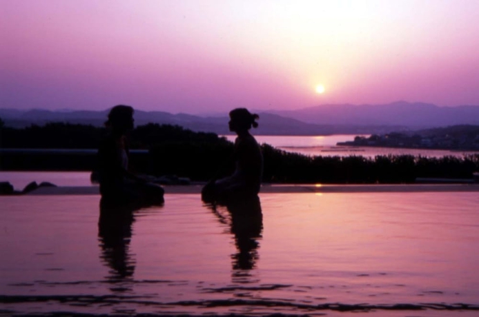 Imagen de la piscina del Hotel Shima Spain Mura. Foto 17