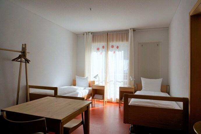 Imagen de la habitación del Hotel Shima-davos. Foto 7
