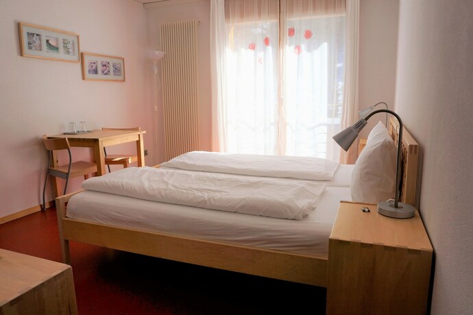 Imagen de la habitación del Hotel Shima-davos. Foto 8
