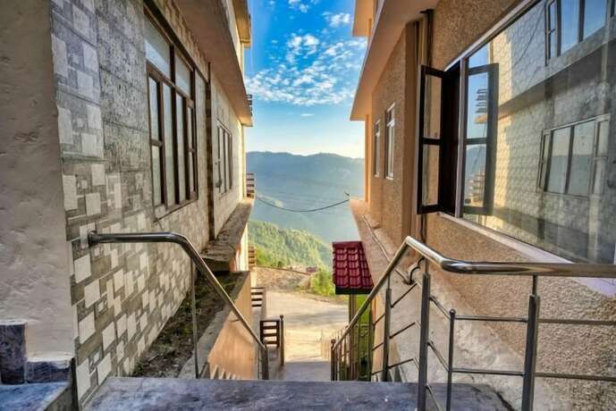 Imagen general del Hotel Shimla Alpine Regency. Foto 4
