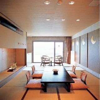 Imagen de la habitación del Hotel Shimoda Bay Kuroshio. Foto 4
