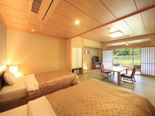 Imagen de la habitación del Hotel Shimoda Central. Foto 6