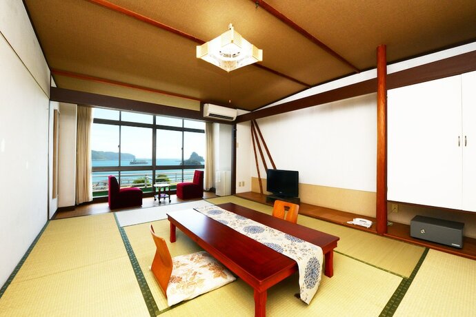 Imagen de la habitación del Hotel Shimoda Ocean Park. Foto 22