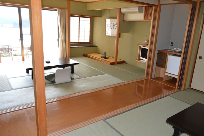 Imagen de la habitación del Hotel Shimoda Yamatokan. Foto 12