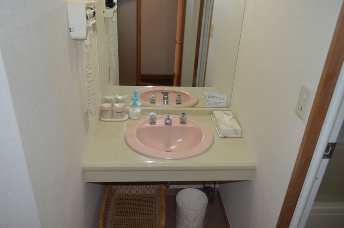 Imagen de la habitación del Hotel Shimoda Yamatokan. Foto 17