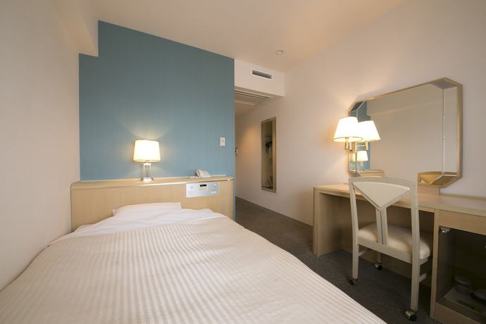 Imagen de la habitación del Hotel Shin Osaka Washington Plaza. Foto 3