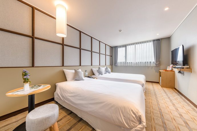 Imagen de la habitación del Hotel Shin Shin Cheonjiyeon. Foto 6