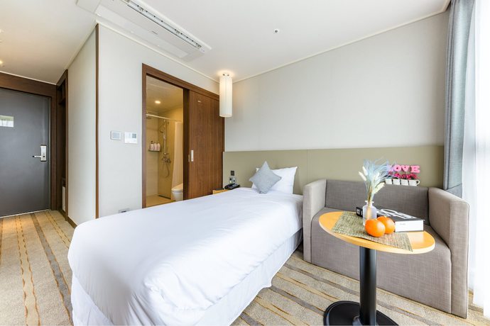 Imagen de la habitación del Hotel Shin Shin Cheonjiyeon. Foto 9