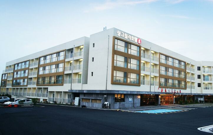 Imagen general del Hotel Shin Shin Jeju. Foto 1