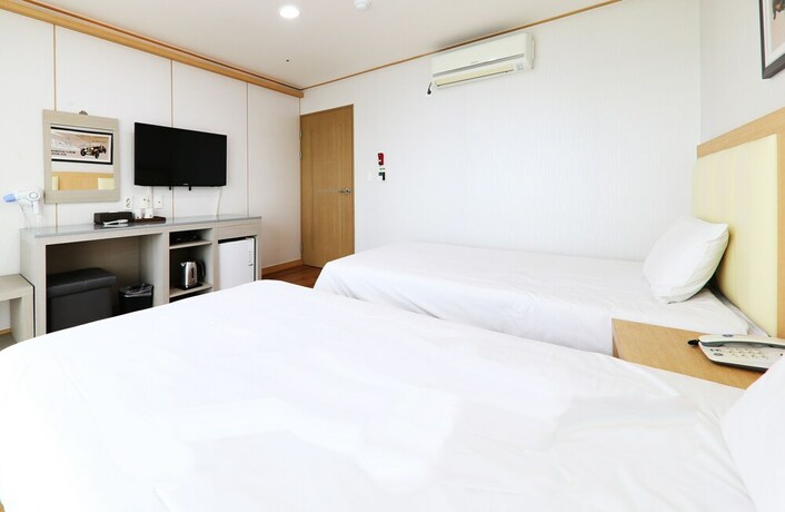 Imagen de la habitación del Hotel Shin Shin Jeju. Foto 8