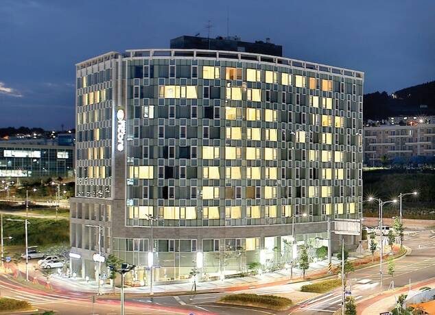 Imagen general del Hotel Shin Shin Jeju Worldcup. Foto 1