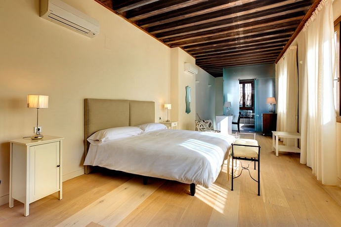 Imagen de la habitación del Hotel Shine Albayzín. Foto 4