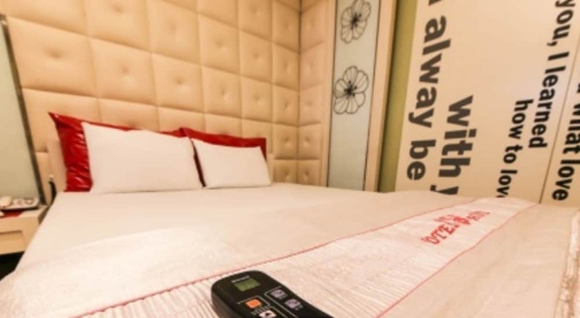 Imagen de la habitación del Hotel Shine Motel. Foto 17